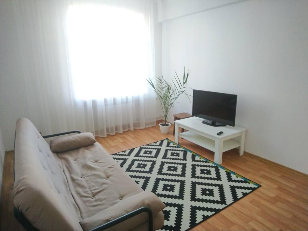 Apartments Theatre Shepkina 2 Room Sumy Exterior photo